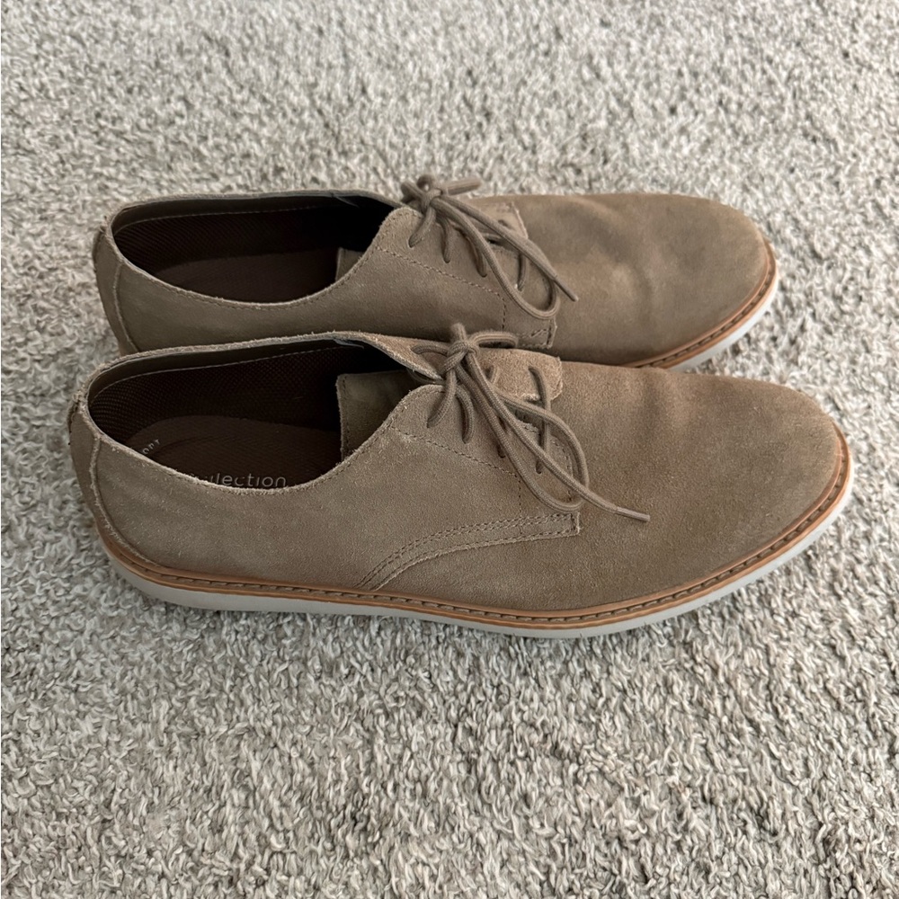Clarks Men's Size 11 Light Brown Suede Dress Shoes